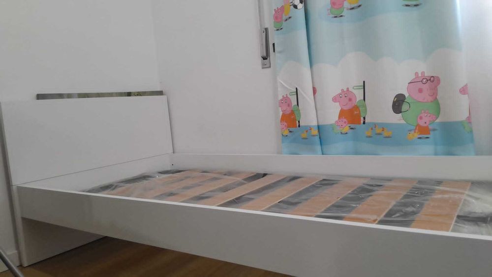 Camas usadas em bom estado a preços acessíveis