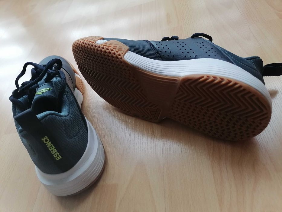 Buty sportowe firmy Adidas