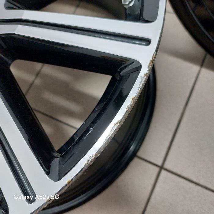 Felgi Volvo V40 V60 XC60   8Jx18 ET55   31400830