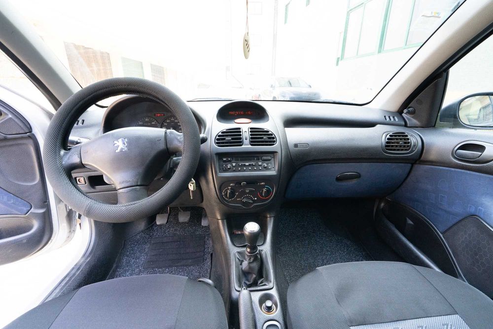 《RESERVADO》Peugeot 206 1.4 HDi Diesel (2002)