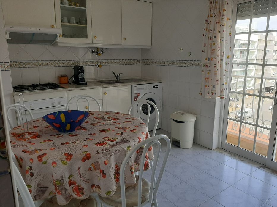 Agradável apartamento Monte Gordo Vista Mar juntinho á praia,