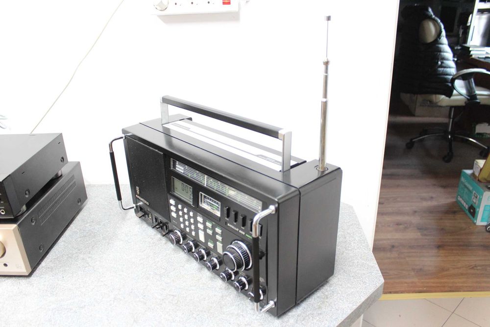Radio grundig Satellit 600 professional Wielozakresowe