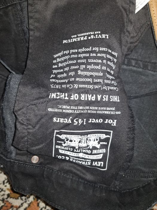 Продам джинсы Levi's 512
