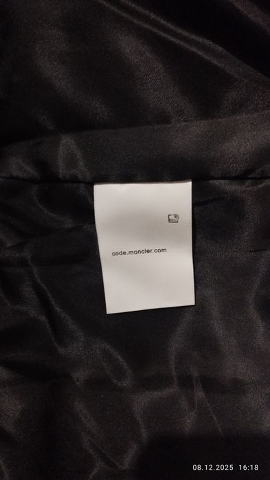 Зимова куртка Moncler розмір L