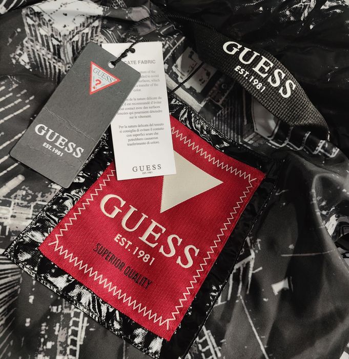 Kurtka Guess Liquid Puffa L M2BL20WEZ00-JBLK