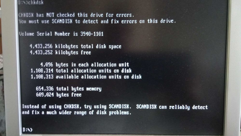 [PC Vintage] Disco 4.3 GB - Quantum Atlas II - SCSI + cabo