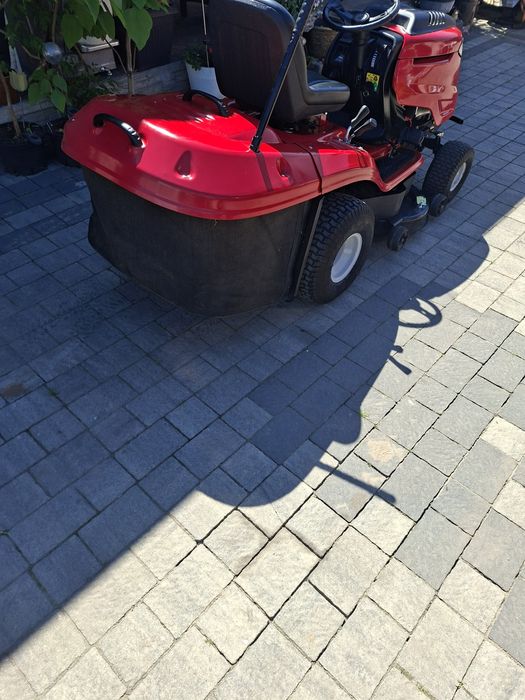 Traktorek kosiarka MTD 22HP