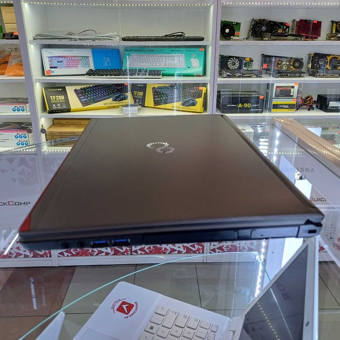 Laptop Fujitsu LifeBook E756 i7-6500U / 16GB DDR4 / 500GB SSD / WIN 11