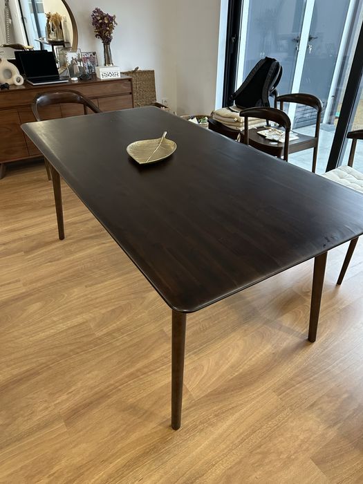 Mesa de refeições Nogueira