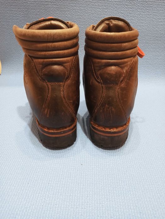 Ботинки черевики