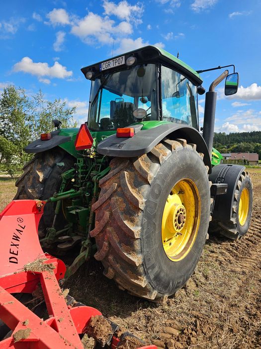 Ciągnik John Deere 7730