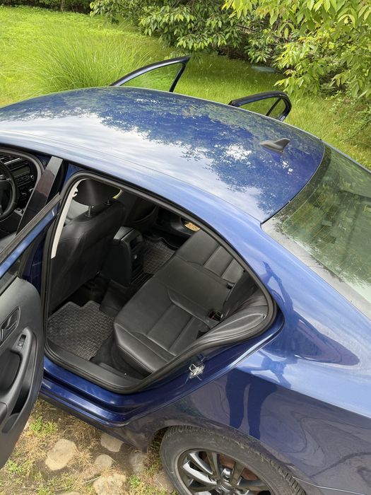 Volkswagen Jetta 2011
