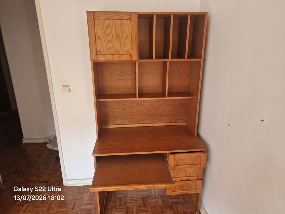 Vendo escrivaninha