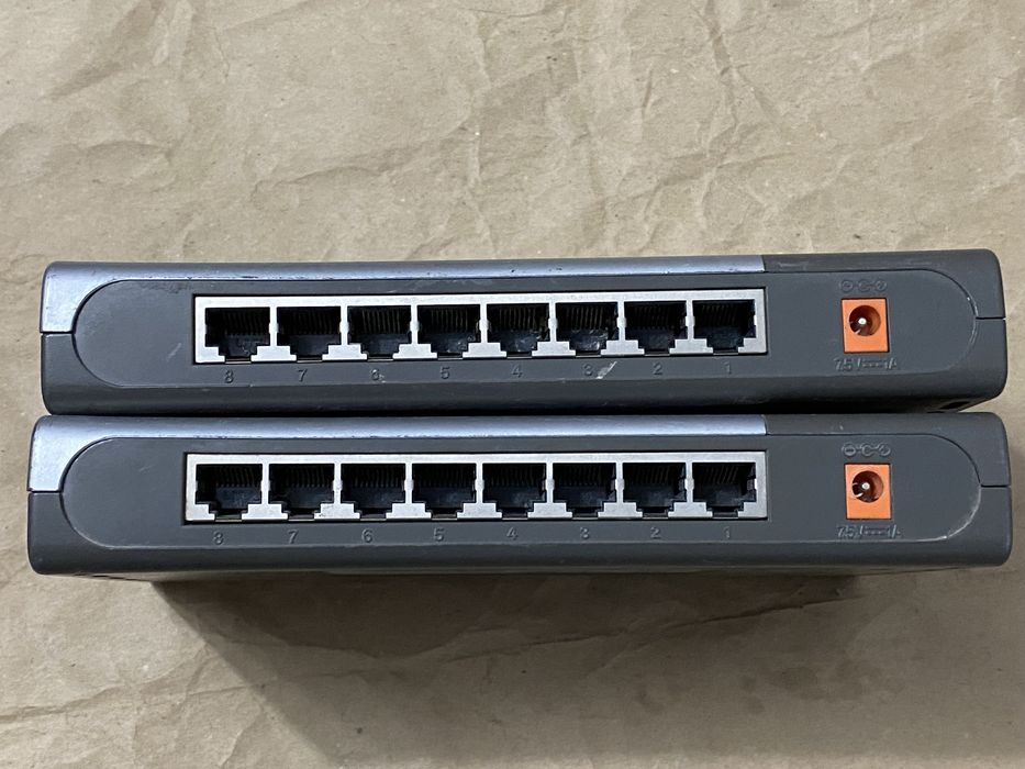 Коммутатор D-Link DES-1008D