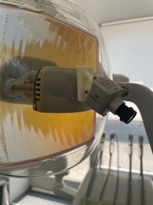 Câmara para filmes e videos em medicina dentária.