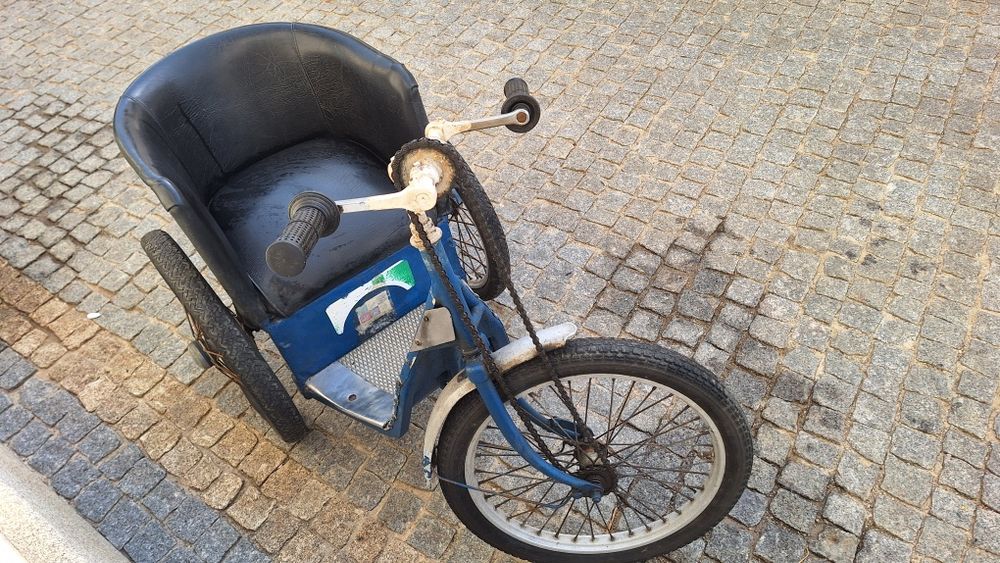 Triciclo antigo unico anos 60