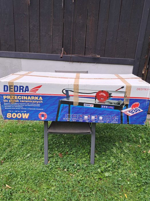 Sprzedam  przecinarkę do cięcia płytek na mokro ,,DEDRA" (długość cięcia 93 cm)