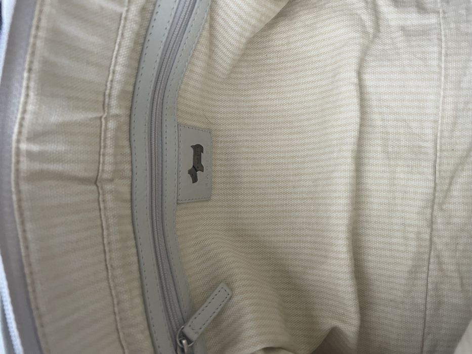 Сумка RADLEY сірого кольору.