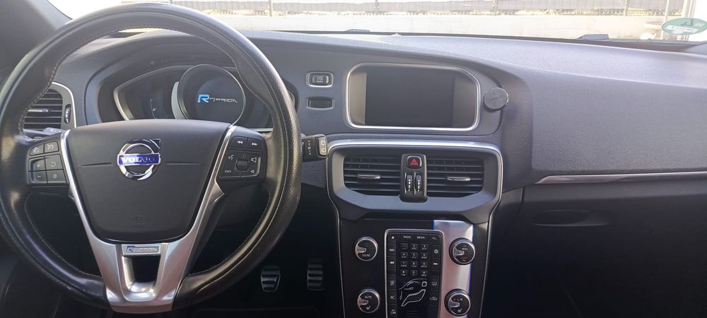 Piękne Volvo V40 r desing