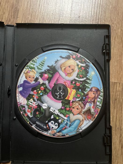 Płyta  DVD z bajką Barbie - iDealne Świeta
