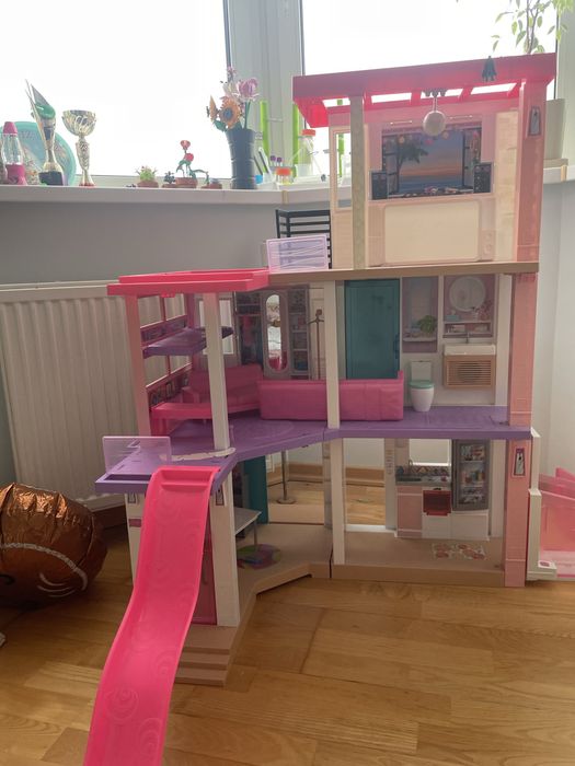 Будиночок для ляльок Барбі Сучасний будинок мрії