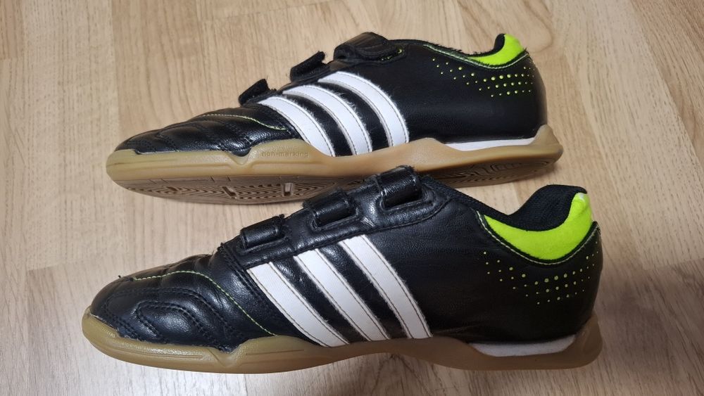 Футзалки Adidas 11Pro