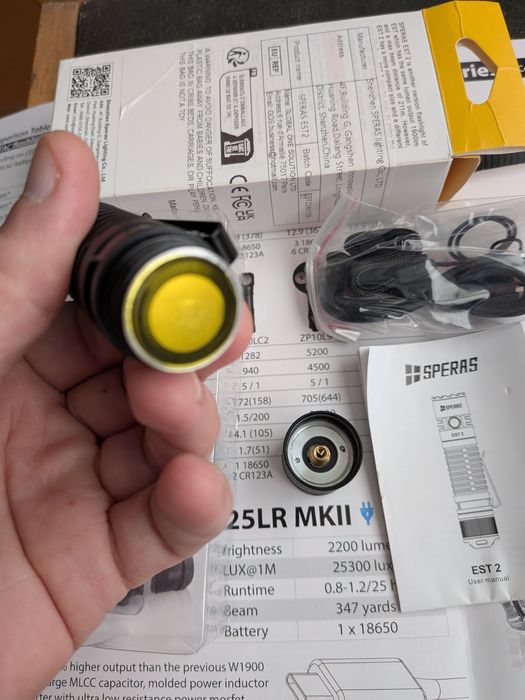Speras EST 2, супер якісний ліхтар