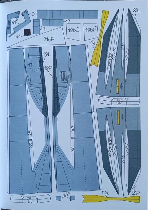 Model kartonowy HOBBY MODEL 21: samolot F-15C