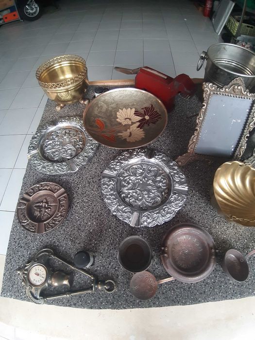 Várias peças antigas em latão vários preços