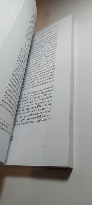 A Ditadura Nacional e as Relações Internacionais - Soares Martinez
