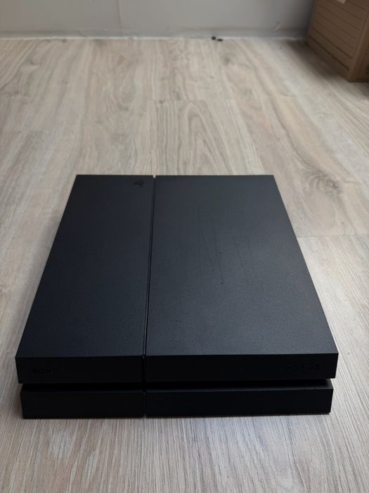 Na sprzedaż konsola PlayStation 4 + GTA V