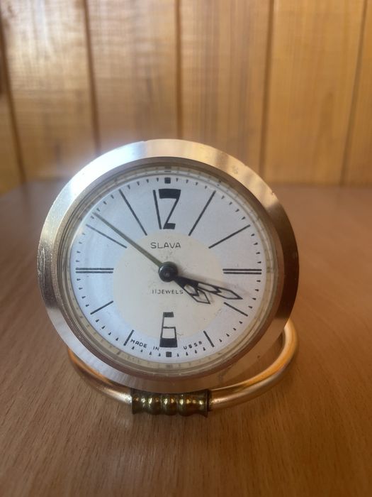 Часы SLAVA.СССР.550 грн.