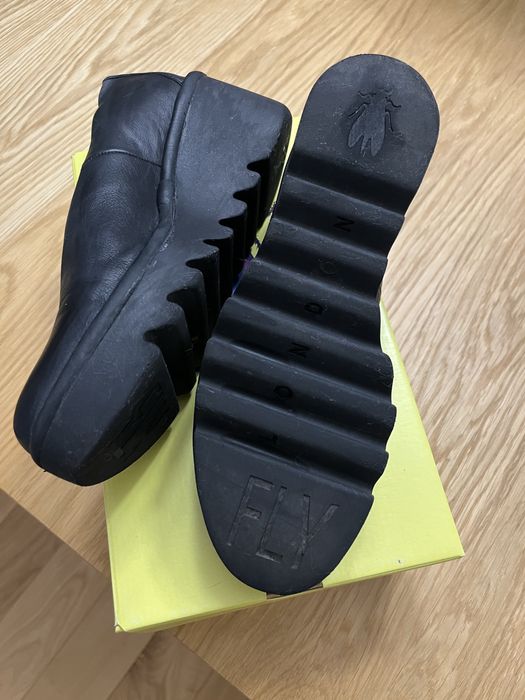 Buty- czółenka czarne FLY LONDON