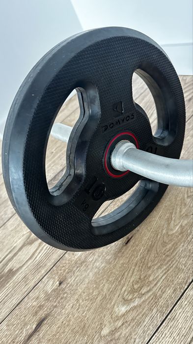 Sztanga łamana s obciązeniem