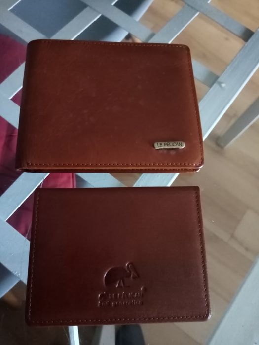 Carteiras para cartões e notas em pele genuina