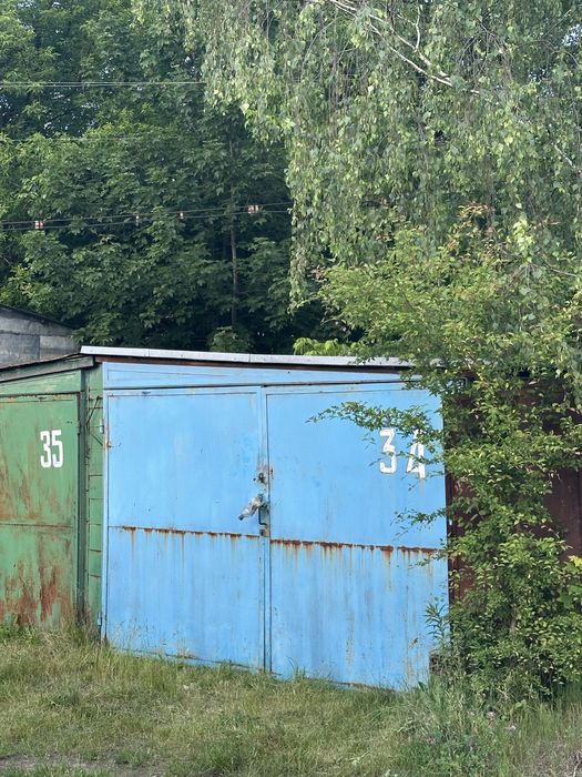 Продам просторий гараж, вул. Запорізька (гаражний кооператив)