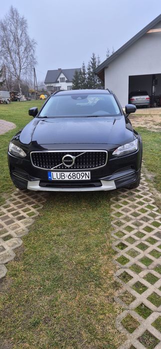 Volvo v90 cross country