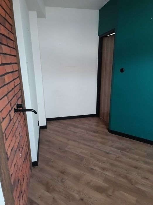 lokal na salon kosmetyczny lub inny