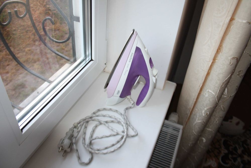 Утюг BRAUN 3670.