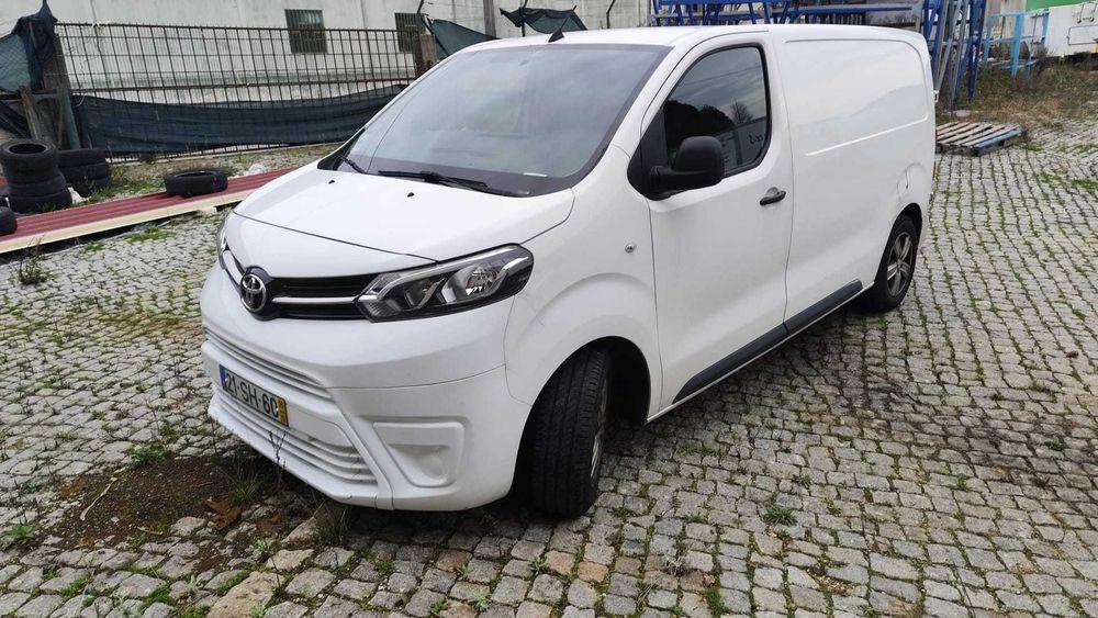 Toyota Proace Semi-Nova