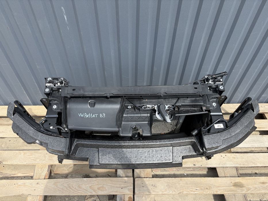 Передня комплектна Установочна панель Volkswagen Passat B9 Європа