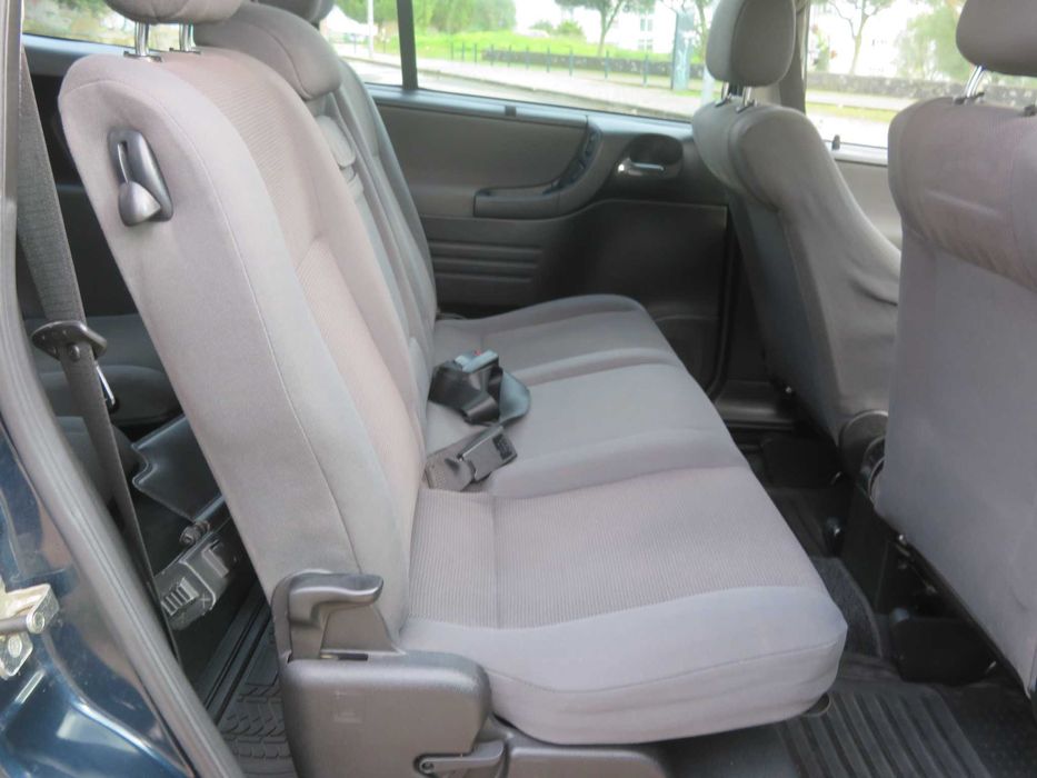 Opel Zafira 1.6 i Sport AC 7 Lugares