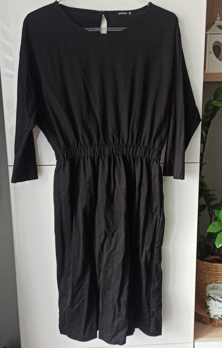 Elegancka sukienka midi czarna Medicine XS