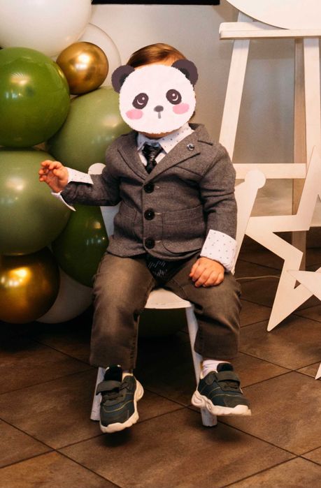 Костюм святковий на рік 86 р піджак штани рубашка галстук нарядний