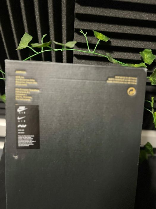 Nike AIR JORDAN 1 MID (GS) size 40