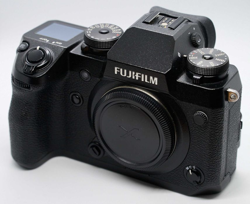 Fuji X-H1 + obj. XF35/2, 14/3.5 e Tamron 70-180/2.8 G2 (FE)