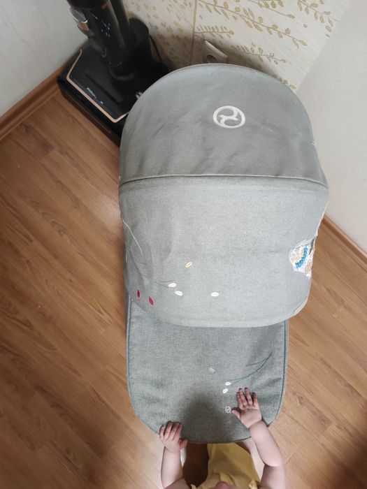 Люлька Cybex Priam Koi (priam)+ шасси