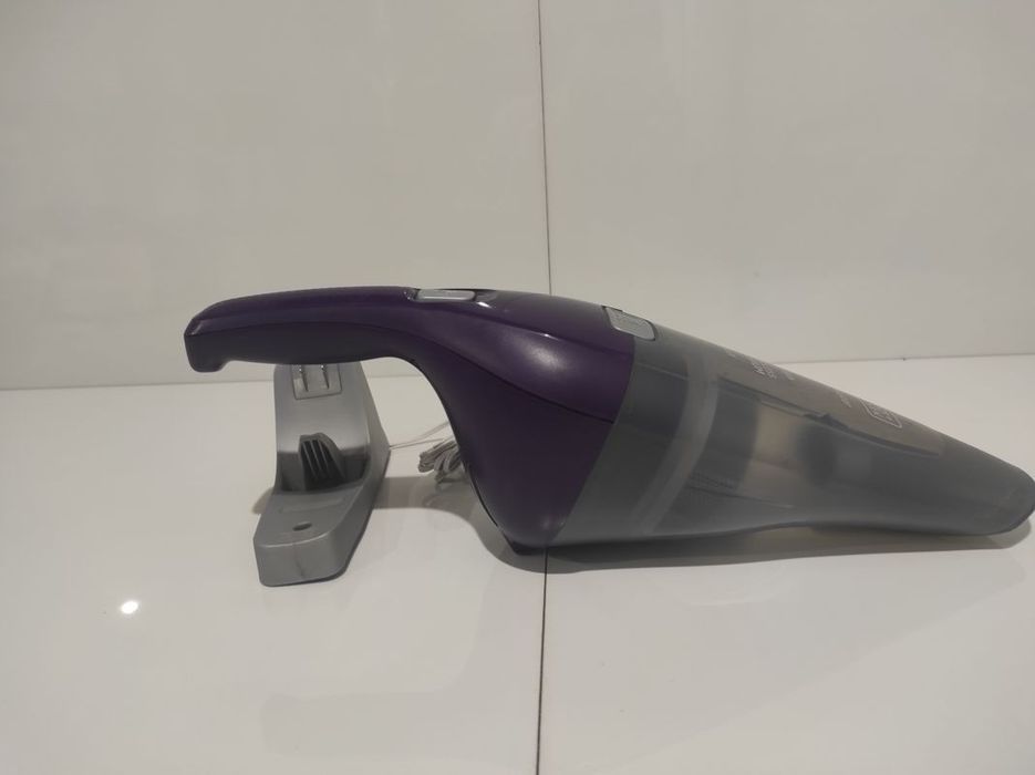 Odkurzacz ręczny Black&Decker Nvc115w fioletowy