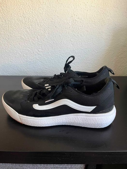 Ténis Vans ultra range