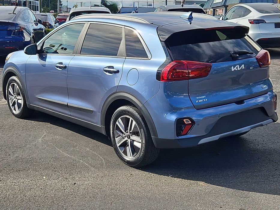 Kia Niro EX Premium      2022